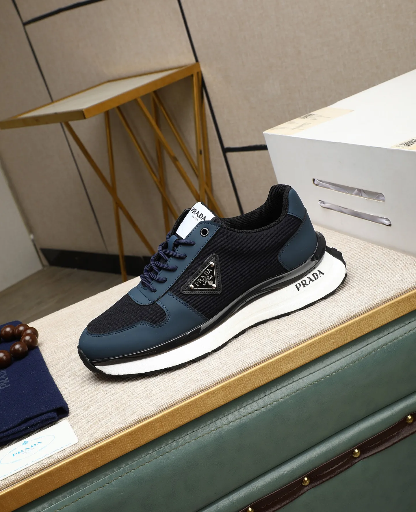 Men's shoes💰460🌹🌹[PRADA—Prada] latest model🙈original replica! 👟👟👟Available here. The workmanship is top-notch. The upper is made of Italian 🇮🇹Imported calfskin. ❗️Breathable genuine leather lining @Suitable for travel. The original version has an enlarged engraved sole, making it suitable for all kinds of travels, showing low-key luxury. Let quality speak for itself. Color: Size: 38-44